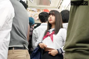 DRPT-047 擁擠的電車裡，從水手服下看到的乳頭被正在開發的巨乳女孩勒住了 Shion Yumi