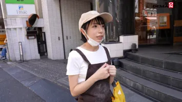 MOGI-124 【第一彈】不像AV裡出現的麵包師，害羞的小動物蘿莉臉，C罩杯修長身材上突出的乳頭，喜歡屁股被摸，喜歡被按摩。Kirari，23歲，Kaede Kirari。