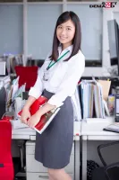 SDJS-012 SOD Female Employee First Year In The General Affairs Department Rino Okuhara Smile And Rolled Up Arms Are Her Trademarks!  A familiar cute new graduate girl who seems to be in any workplace, a full-fledged AV appearance in the company!  !