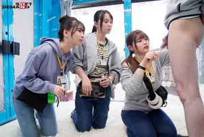 Китайские субтитры Сотрудницы SDJS-205 SOD, три новых выпускницы производственного отдела, которые никогда не были на съемочной площадке, проходят обучение волшебному зеркалу, обращенному в Нампу!  Мне стыдно измерять размер своих мужских половых органов!