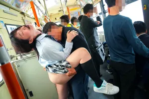 SVDVD-946 A powerful big bang rotor suitable for rural J〇 commuting to school!  Violent vibrations that wont stop no matter how many times you orgasm, causing crotch twitching and incontinence!  Is the incontinence juice acme bus operating normally today?