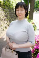 CHCH-039 A plain wife who works part-time at a supermarket on the outskirts of Tokyo is an Aikido expert with huge H-cup breasts.  Shiori (45 years old)