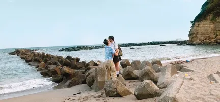 FNEO-055 Kissing Trip - The Sea With My Girlfriend Who Loves Kissing, Summer, Feeling Good - Tsugumi Morimoto