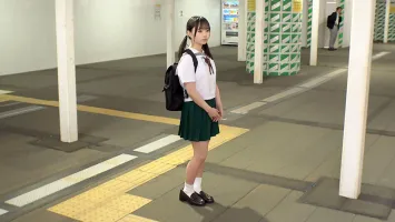 NEOS-003 Persecution 03 Long-term voyeuristic recording of a child wearing uniform and casual clothes walking to school by train while actively swinging a backpack with two knots.