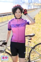 HMN-165 Rookie Cute if you look closely!  A Female College Student Riding A Road Bike Takes Off Her Pichi Pichi Cycling Jersey And Makes Her AV Debut Tsumugi Kakuna