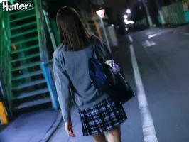 HUNBL-137 Eh, who? What? Im scared! A girl on her way home from school is covered with a paper bag and suddenly raped!  A girl who is simply too scared to move is creampied and raped in overwhelming fear!  !