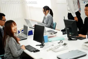 JUL-393 Im Having An Adultery Without Rubber With A Plain Married Woman In The Corner Of My Workplace.  Kana Mito