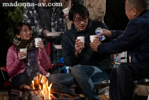 JUQ-017 Town Camp NTR 在帐篷里多次被射的妻子 [阅读注意] 戴绿帽子视频 Jun Suehiro