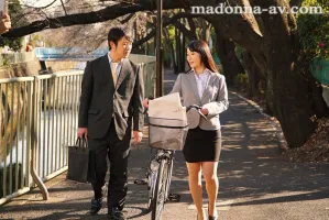 JUY-454 Suddenly One Day, A Sudden Approach With A Married Woman In The Neighborhood In The Same Direction When Going To Work And Returning Home.  Reika Hashimoto