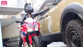 MIAA-980 A busty slutty rider rides a motorcycle to rape a masochist.