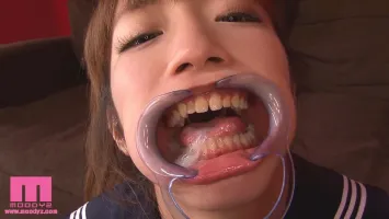 MIGD-354 Ultimate Beautiful Girl x First Mass Cum Swallowing 105 Gokkun Challenge Hina Kurumi