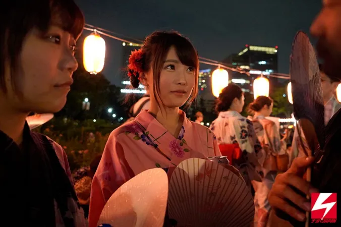 Chinese Subtitles NNPJ-367 Excavating Talented Amateurs At Summer Festival Nampa!  It looks naive and its horny!  !  Yukata beautiful girl Maika-chan (22 years old) and 10 shots a day of 10 overnight stays.  Nampa JAPAN EXPRESS Vol.121