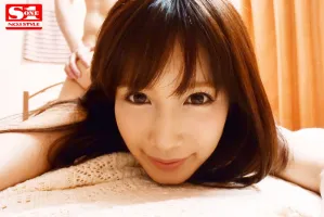 Китайские субтитры SNIS-942 Суперпопулярная стримерша секс-видео, которая в последнее время высмеивает надо мной, — моя любимая девушка.  Минами Кодзима