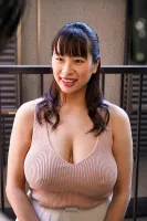 UMSO-447 The Older Sister Who Moved Next Door Came To Say Hello With No Bra!  I thought I was lucky, but I didnt even wear pants!  !