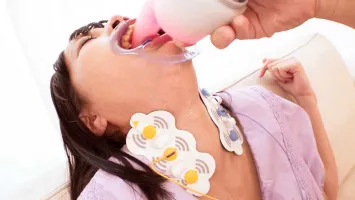 XRLE-020 喉咙妈妈美少女训练深喉专用 Inori