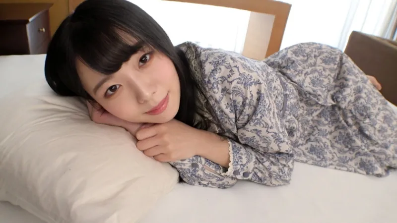 SIRO-5043 [Are you looking at your boyfriend?  ] Appeared in AV in retaliation for cheating boyfriend.  Contrary to her neat appearance, she loves sex, is groped and poked and squirts a lot.  AV application on the net → AV experience shooting 1966