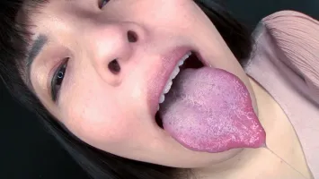 EVIS-495 [The best long tongue] Slut provokes with sticky saliva