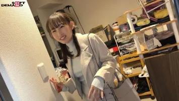 MOGI-129 チ ポ好きのGカップ美巨乳くびれファミレス店員の初撮影 ちっぽちチ ポが好き 想像できない美しいカラダ -チップ - チップ -チップ -チップ セックス。 甘川雫